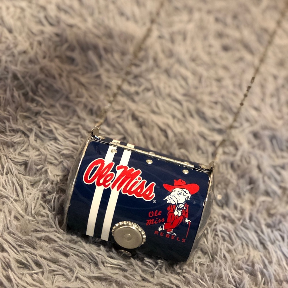 License plate Ole Miss purse